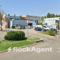 STUDIO MEDICO IN CENTRO COMMERCIALE INCOOP