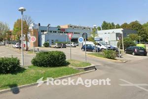 STUDIO MEDICO IN CENTRO COMMERCIALE INCOOP