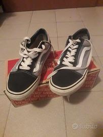 Vans nere e grigio 
