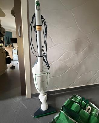 Aspirapolvere folletto VK200 e lavapavimenti