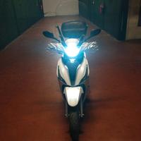Kymco people s 200