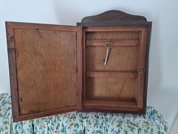 Mobiletto portachiavi da parete
