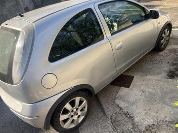 OPEL Corsa 2006 LEGGERMENTE TRATTABILE
