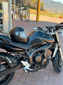 Yamaha FZ6
