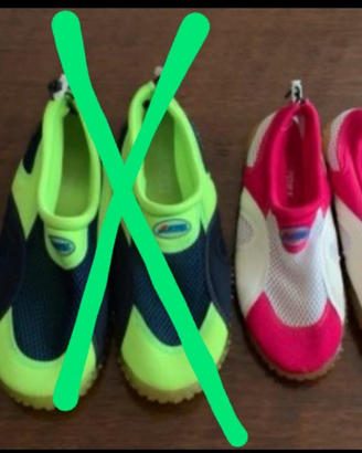 Tre sandali in silicone e tessuto neoprene