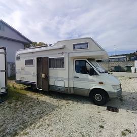 Camper arca m4 mecedes 