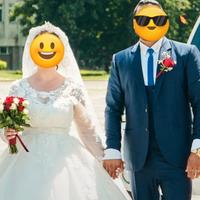 Costume elegante per uomo 