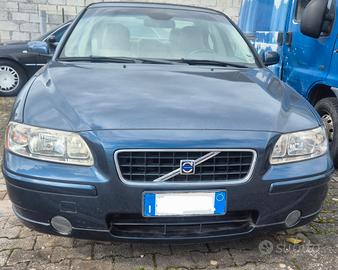 Volvo S60 2.4 D5 20V (185CV) cat Momentum