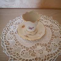 Vecchio bicchierino e piattino in ceramica Bavaria