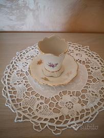 Vecchio bicchierino e piattino in ceramica Bavaria