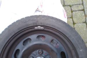 Pneumatici invernali runflat Good Year cerchi 16"