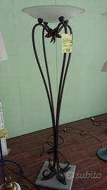 Lampada da terra ferro battuto SLAM