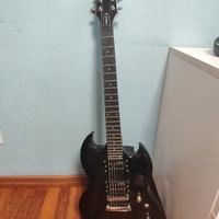 chitarra elettrica con amplificatore 