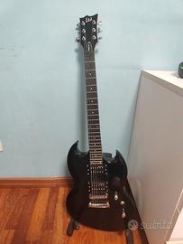 chitarra elettrica con amplificatore 