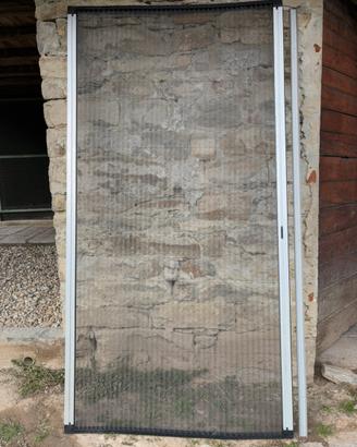 Zanzariera plissettata a fisarmonica