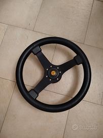 Volante sportivo con mozzo compatibile fiat