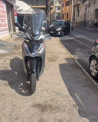 Honda SH 350 Sport