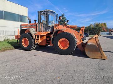 Pala gommata Hitachi LX210E