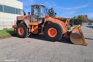 Pala gommata Hitachi LX210E