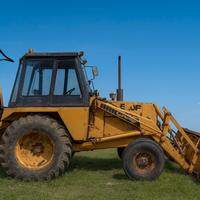 Terna CASE 580F pala movimentazione terra