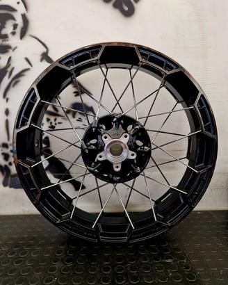 Cerchio Speciale 18" Raggi - Harley-Davidson CVO 