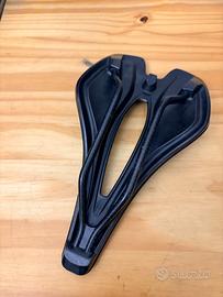 Sella Bicicletta Giant Fleet SLR1