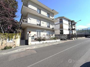 3 LOCALI A PORTICI