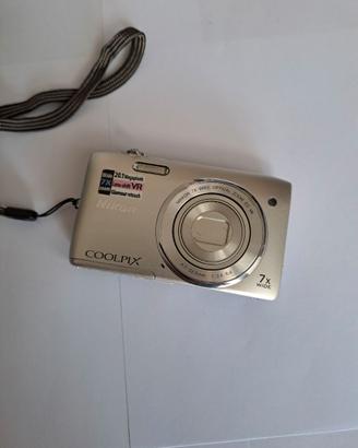 fotocamera NIKON COOLPIX
