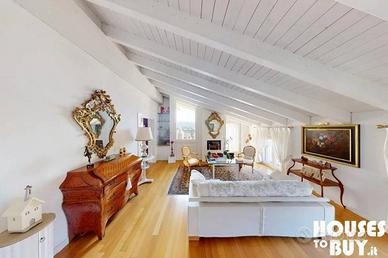 Appartamento di 147 m² con 3 locali e box auto a V