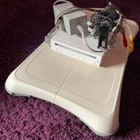Nintendo wii + Balance Board wii fit + giochi