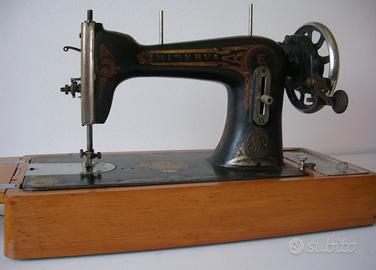 Macchina per cucire Minerva