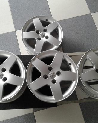 4 Cerchi Peugeot 15 e da 16
