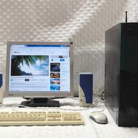 PC Desktop completo E2160, 3 Gb RAM, WiFi, Monitor
