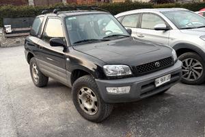 Toyota rav4 2.0 GPL  136cv
