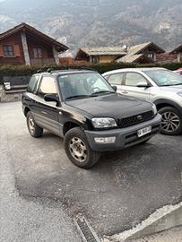 Toyota rav4 2.0 GPL  136cv