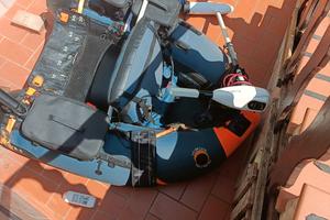 belly boat con motore elettrico e batteria con var