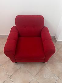 Due Poltrone rosse in tessuto