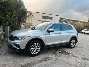 VOLKSWAGEN Tiguan 2ª serie - 2022