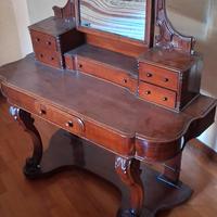 Toletta donna stile antico 