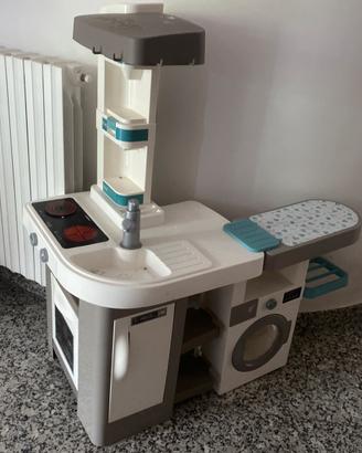 Cucina, villa Barbie con camion