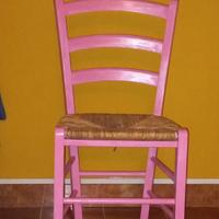 sedia colorata rosa