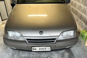 Opel omega anno 1988