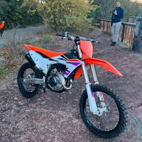 KTM 450 sx-f 2024 pari al nuovo