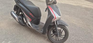 Honda SH 150 Sport (2016) 33200 km tagliandi certf