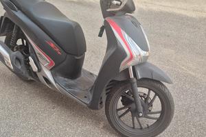 Honda SH 150 Sport (2016) 33200 km tagliandi certf