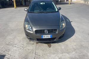 Fiat Croma 1.9 120 cv