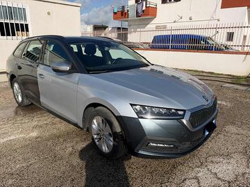 SKODA Octavia 2.0 TDI EVO SCR Wagon Style