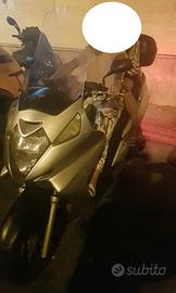 Scooterone HONDA MOTOR SILVER WING 600