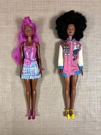 Lotto 2 Bambole Barbie Fashionistas + Outfit Rocke