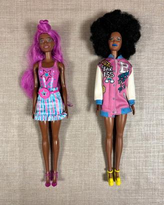 Lotto 2 Bambole Barbie Fashionistas + Outfit Rocke